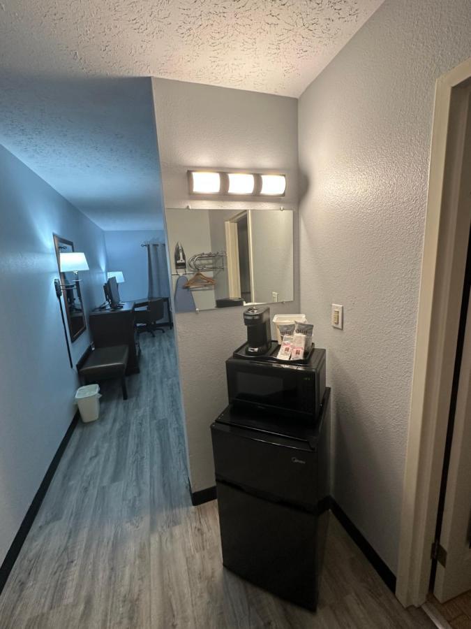 I65 Studio Suites 斯科茨堡 外观 照片