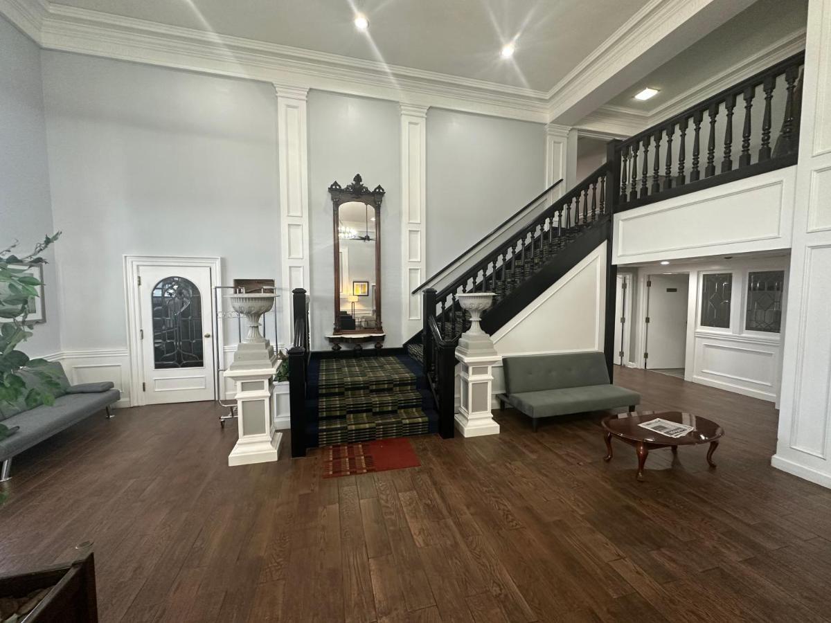 I65 Studio Suites 斯科茨堡 外观 照片